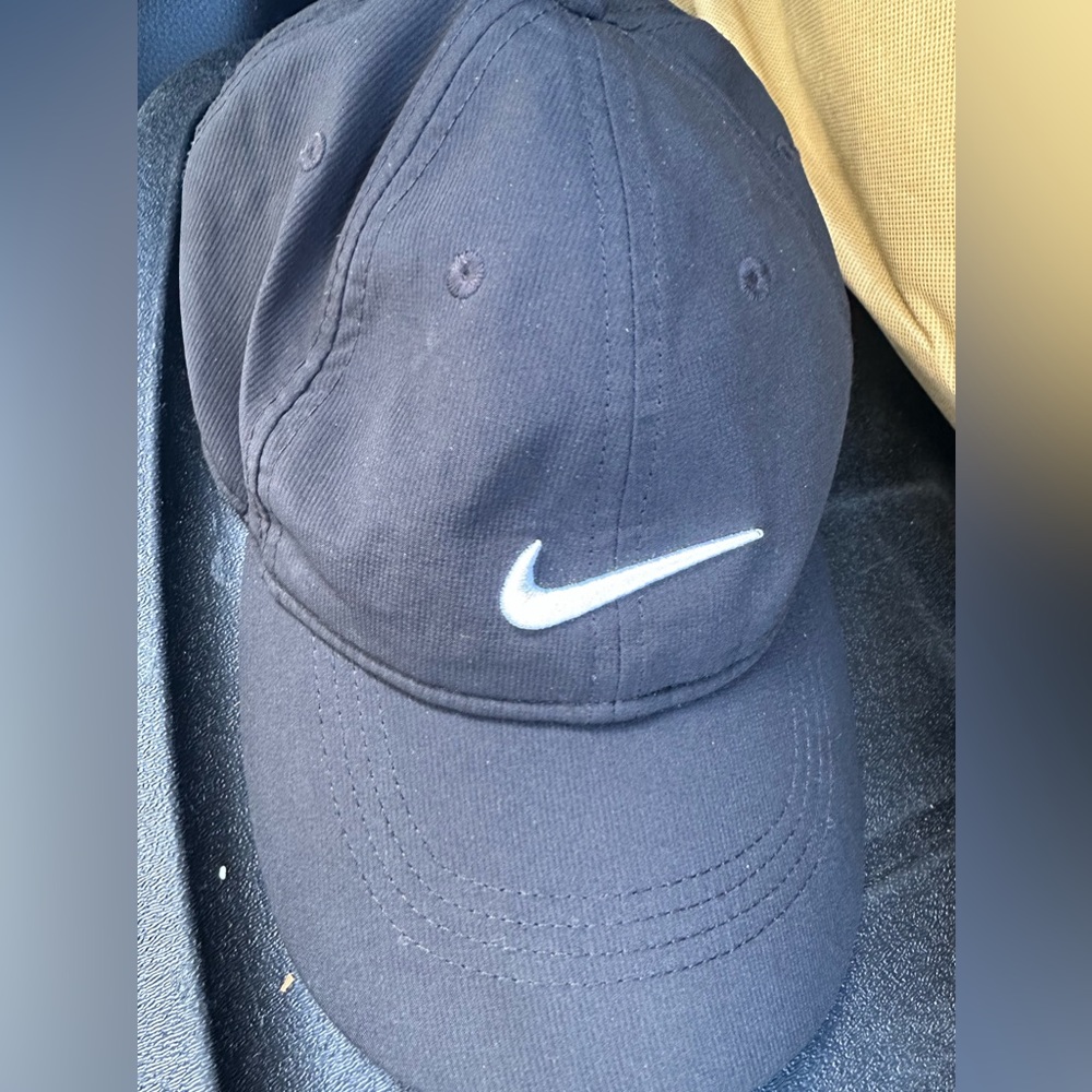 Nike black hat